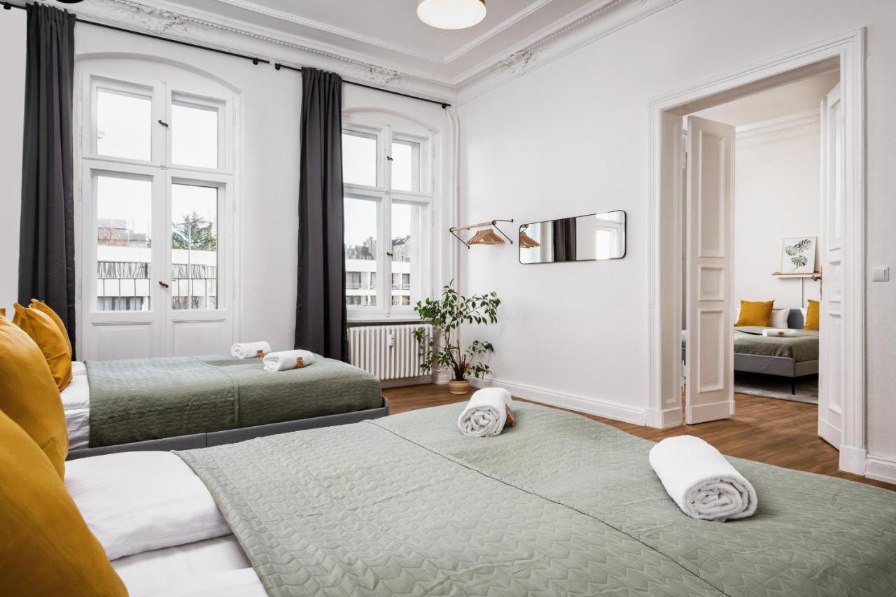 Riesiges Apartment Nahe Kudamm Sehr Schoner Altbau 123M2 Gross 12 Gaste Берлин Экстерьер фото